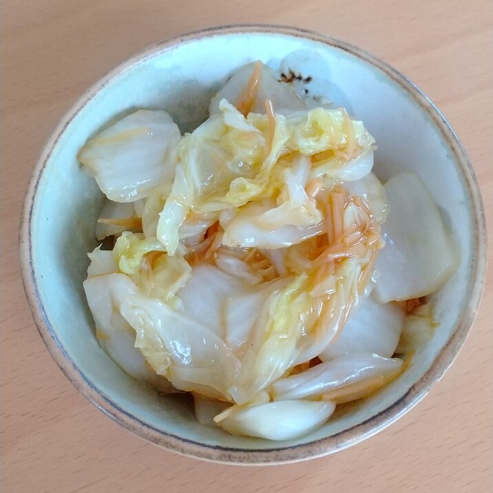 白菜となめ茸の和え物